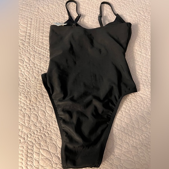 Aeropostale one piece switch - Picture 6 of 8